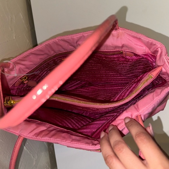 Prada vintage nylon pink shoulder bag authentic - Picture 8 of 10
